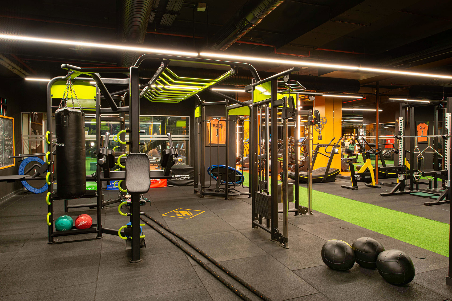 Elevate Your Well-Being: The Ultimate Guide to Achieving Fitness Excellence at our Premier Health Club